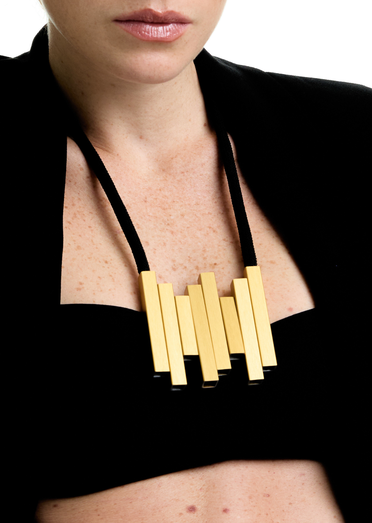 Colar Escala Dourado