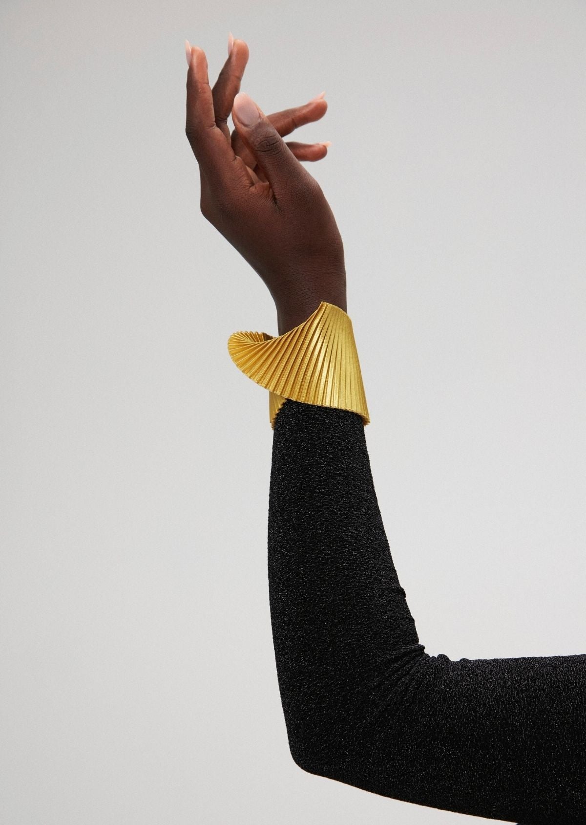 Bracelete Curva Dourado