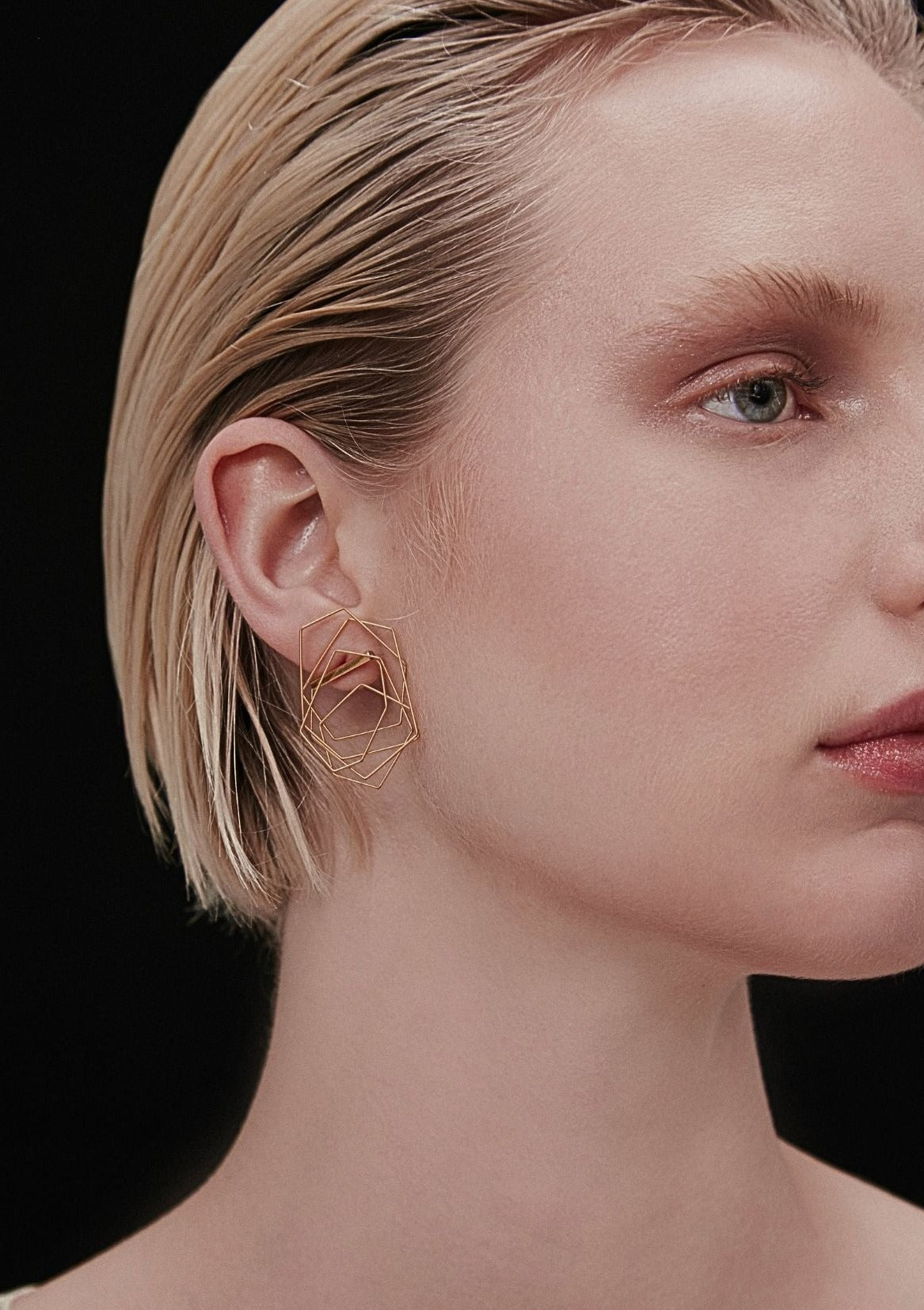 Brinco Conexão Ouro