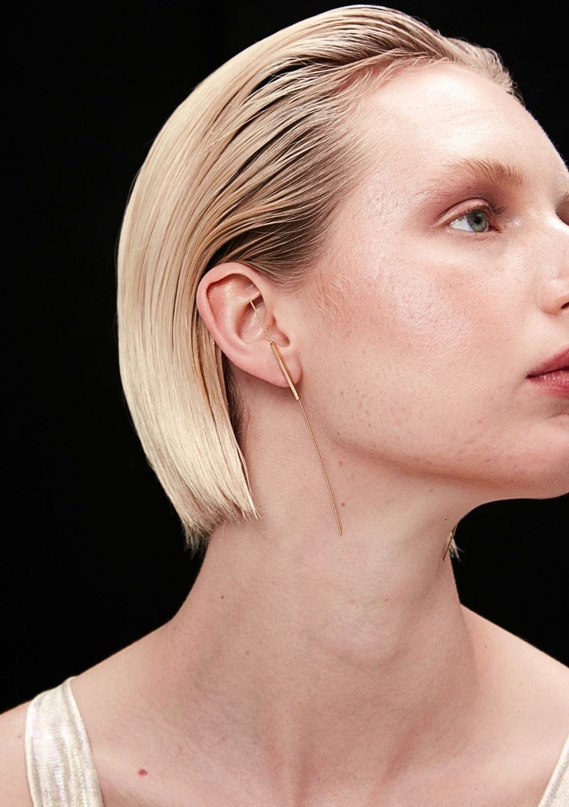 Brinco Fio Mole Ouro