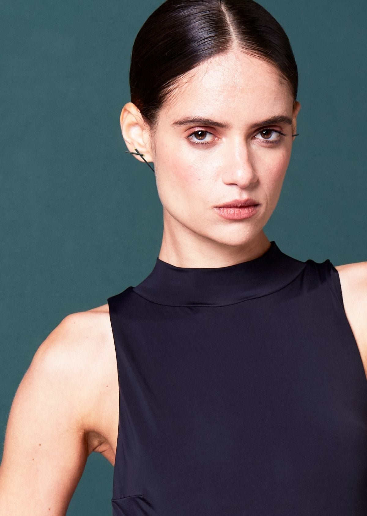 Brinco Sombra e Corte Y Preto e Dourado Fosco