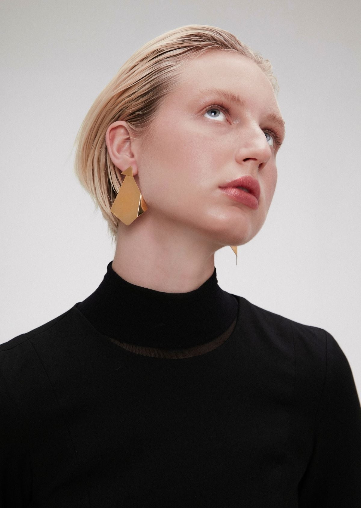 Brinco Vértice Duplo Ouro