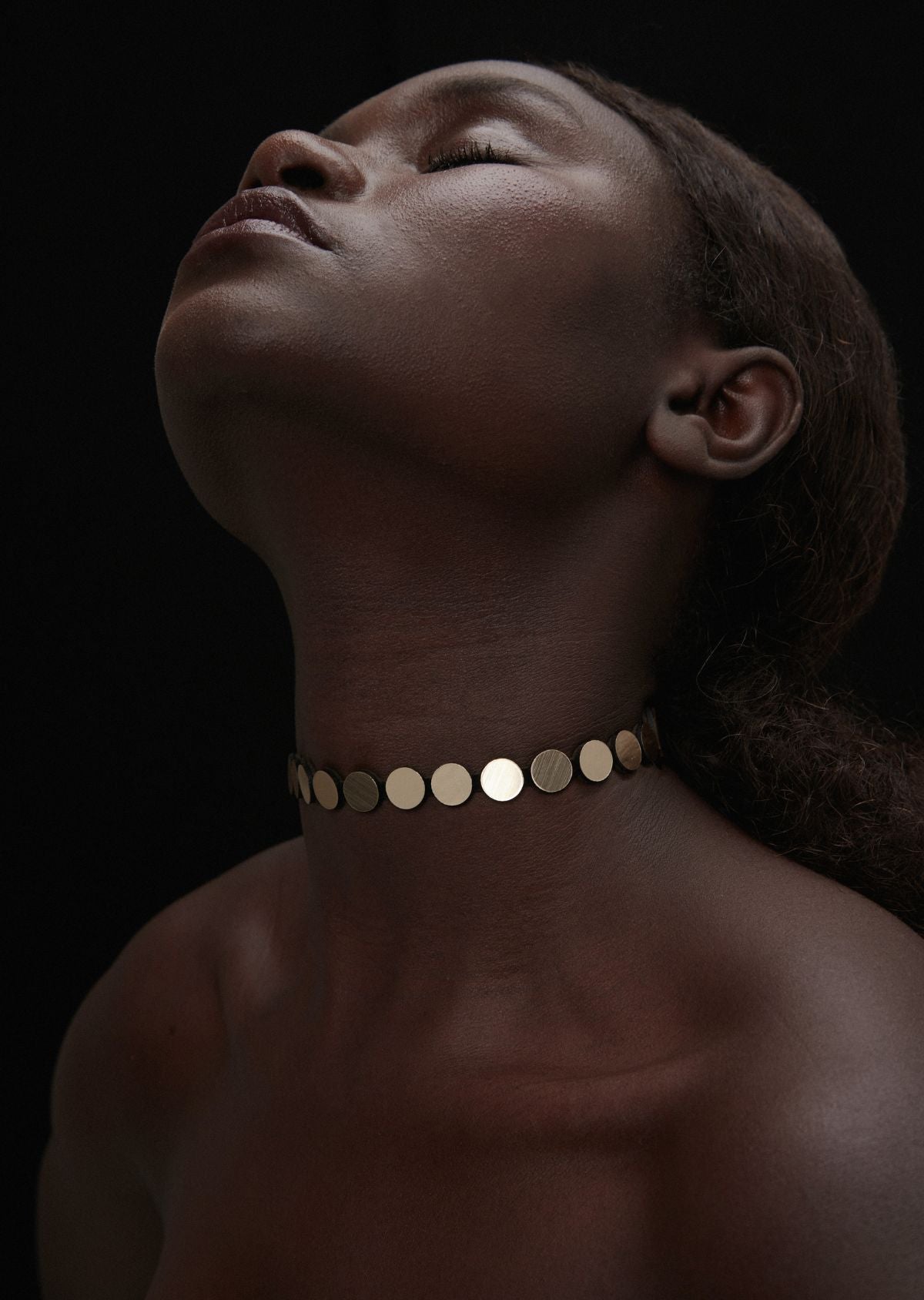 Choker Abstração Ouro