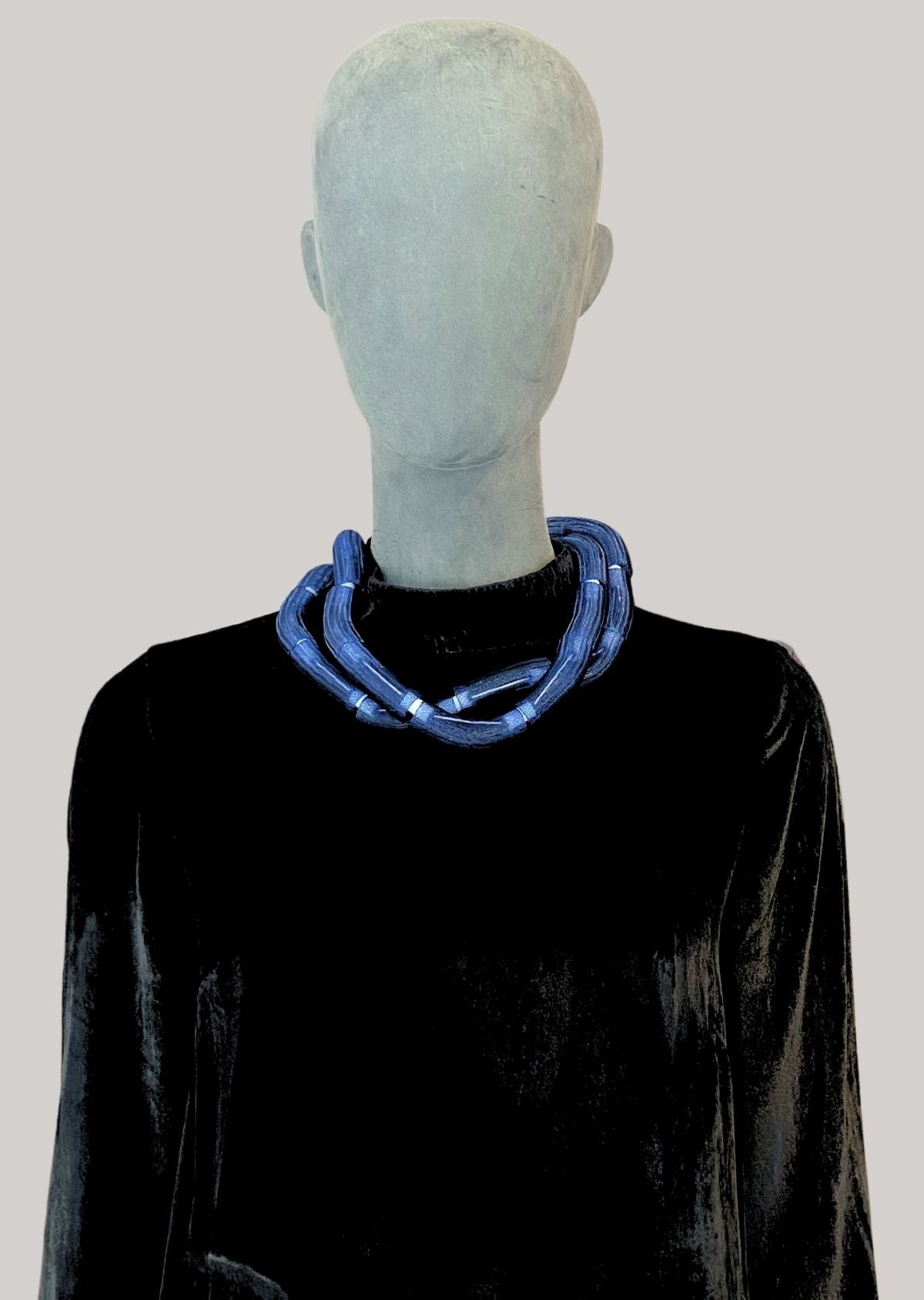Colar Bússola Azul