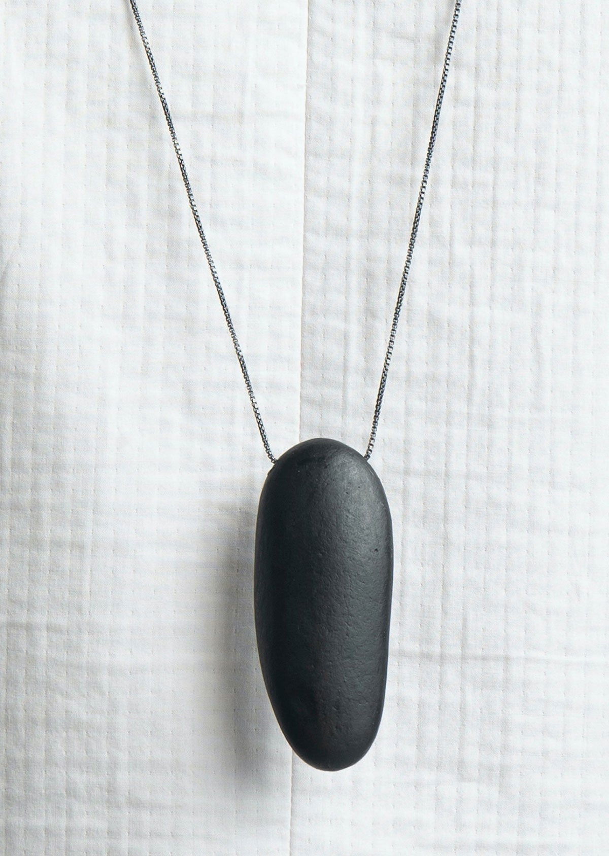 Colar Seixos Oxidado Longo