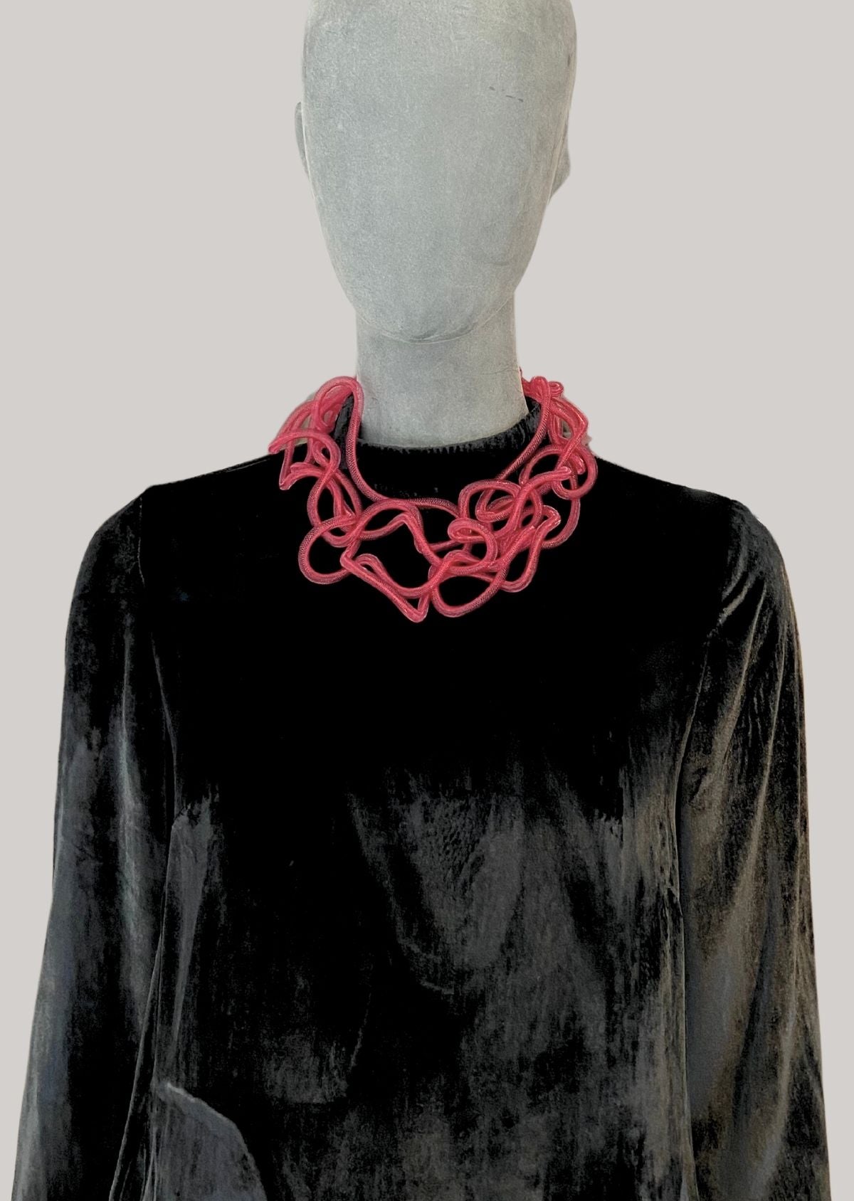 Colar Etéreo Vermelho