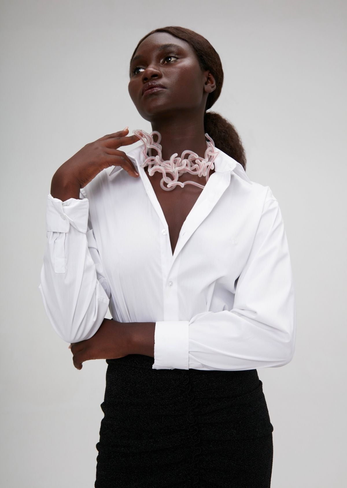 Colar Etéreo Vermelho e Branco