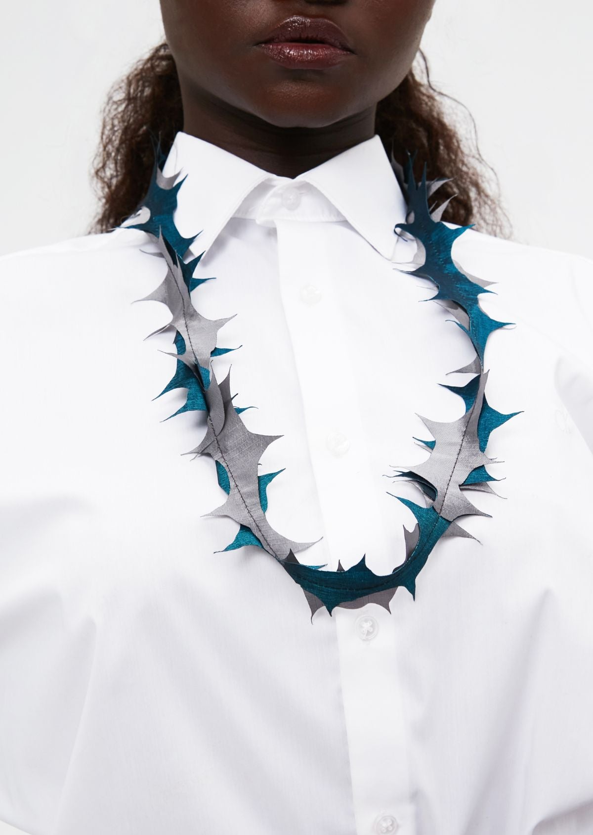 Colar Frida Prata e Azul