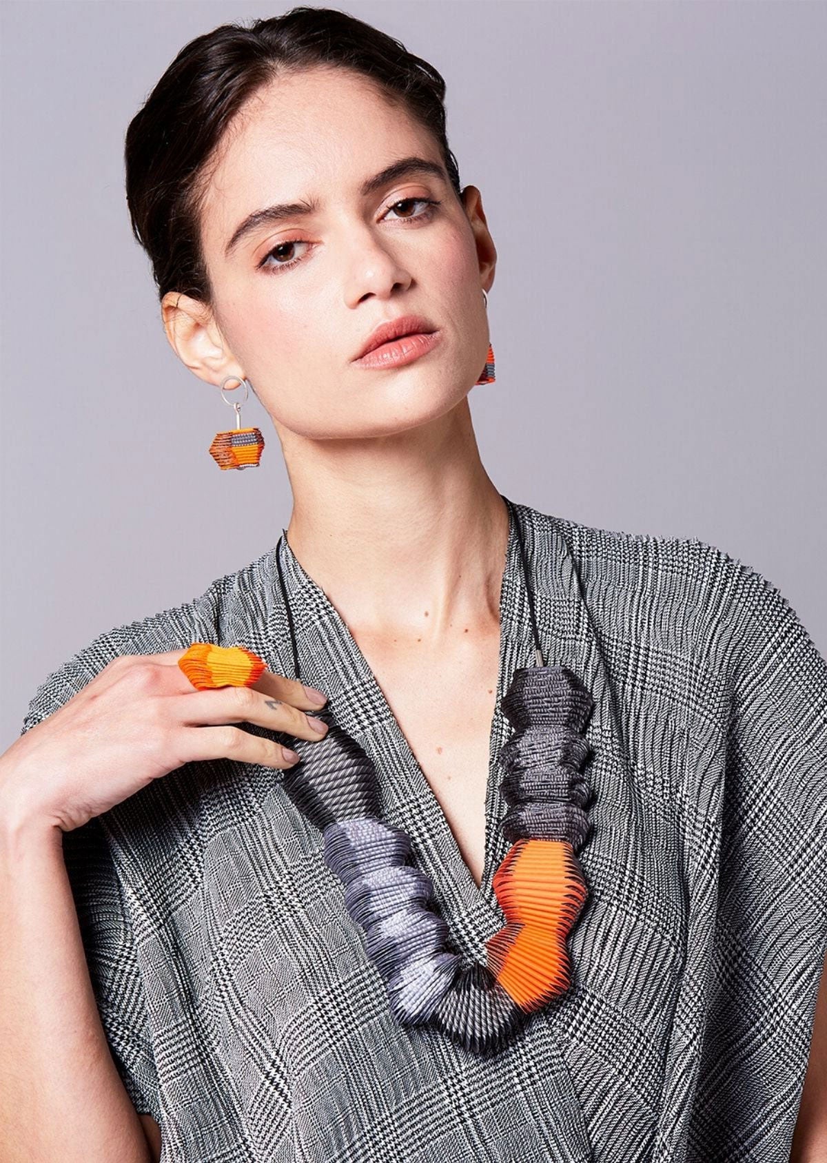 Colar Serpentina Laranja