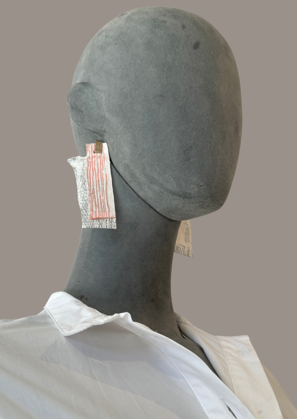 Brinco Habitar Vermelho e Preto