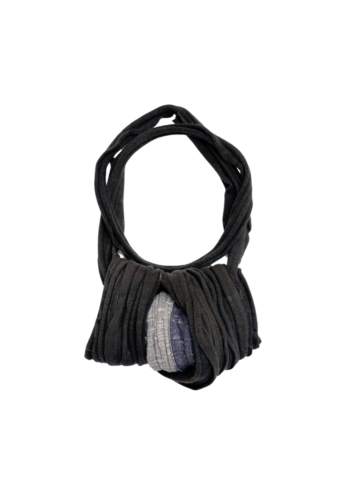 Colar Canutilho Preto longo-curto