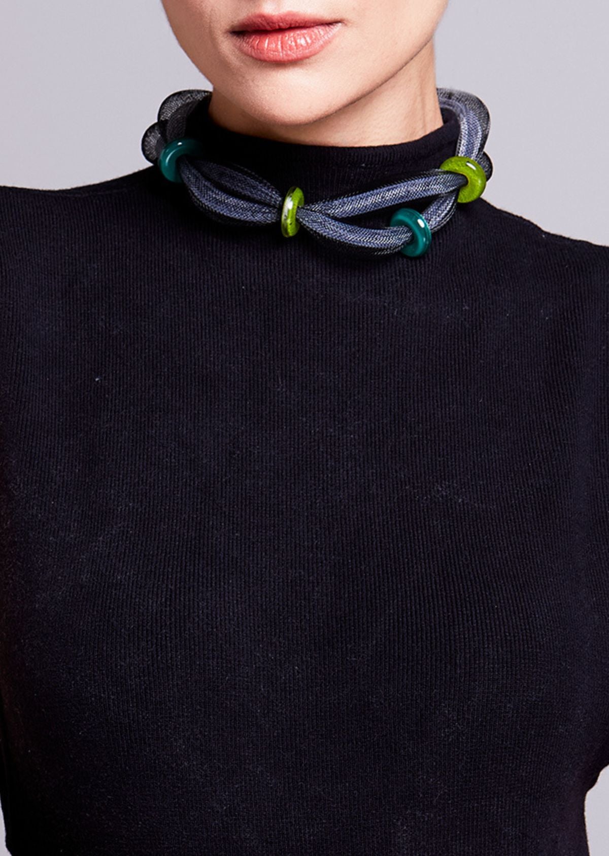 Gargantilha Orion Verde e Preta