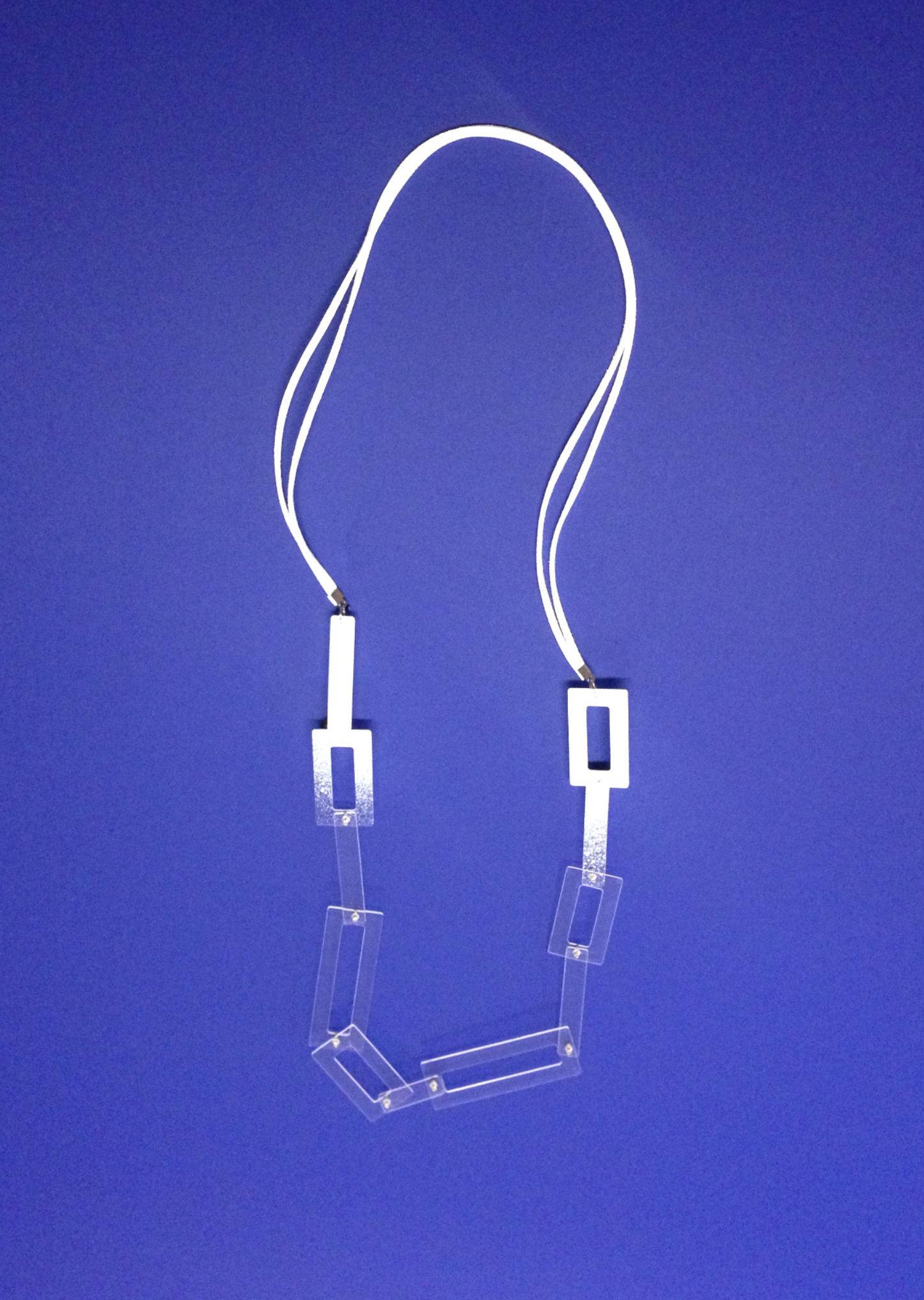 Colar ONEO Translúcido