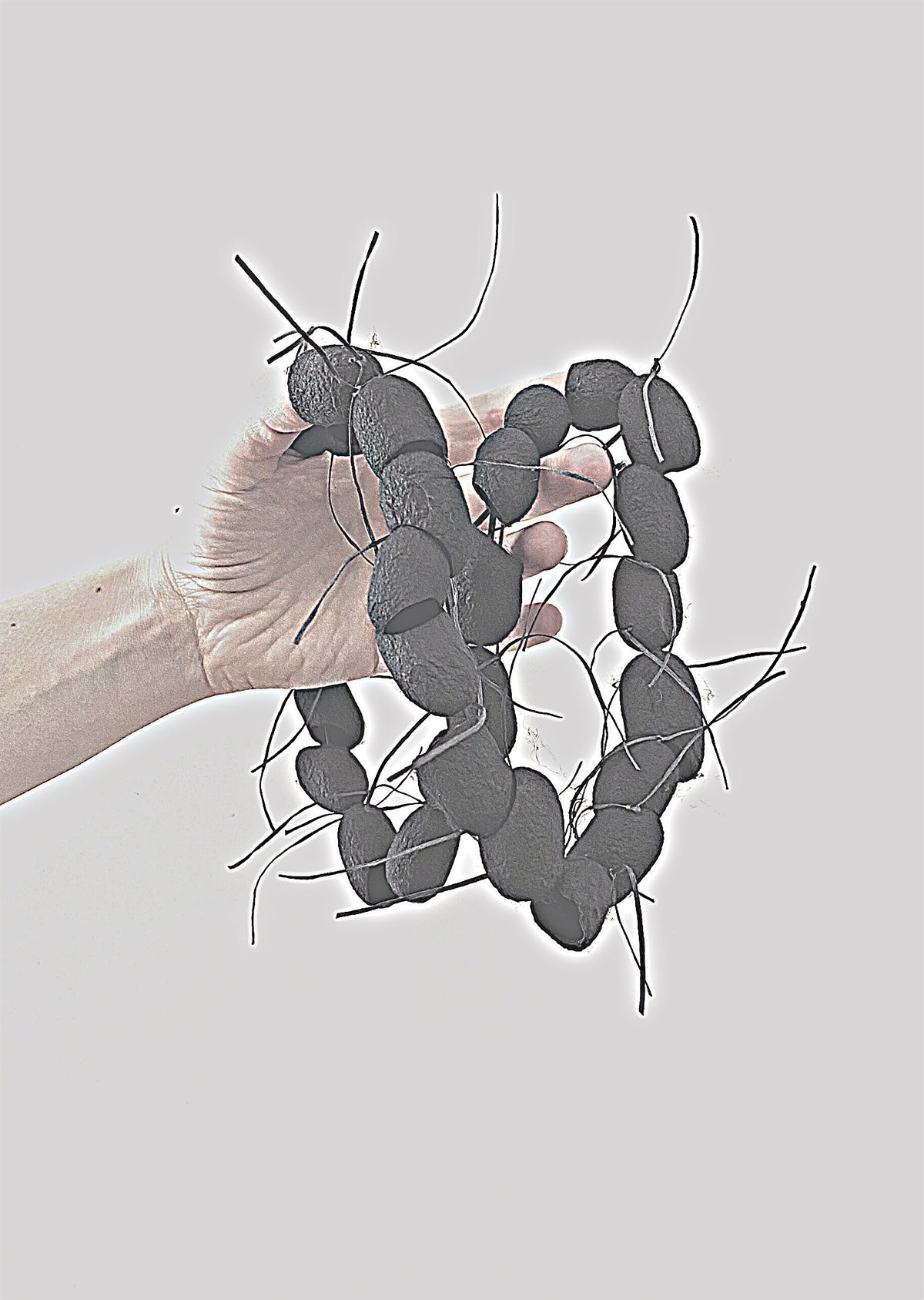 Colar Pérolas de Seda Grafite