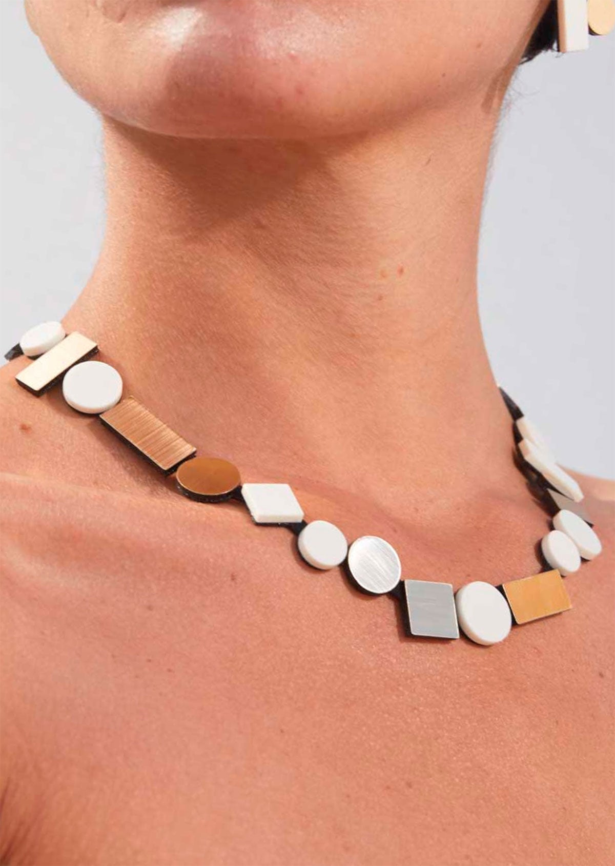 Colar Bauhaus Ouro & Mármore