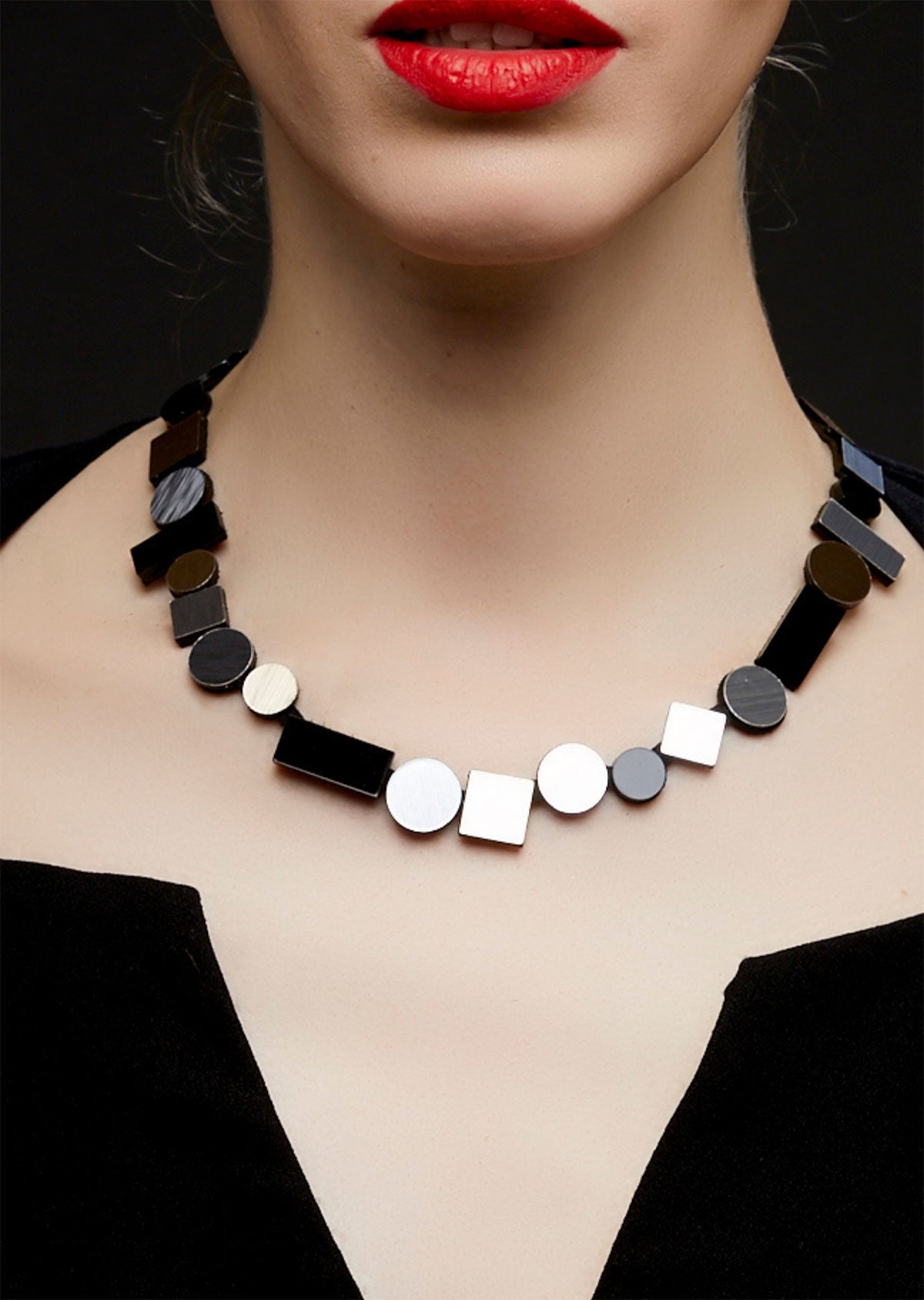 Colar Bauhaus Ouro, Prata & Preto