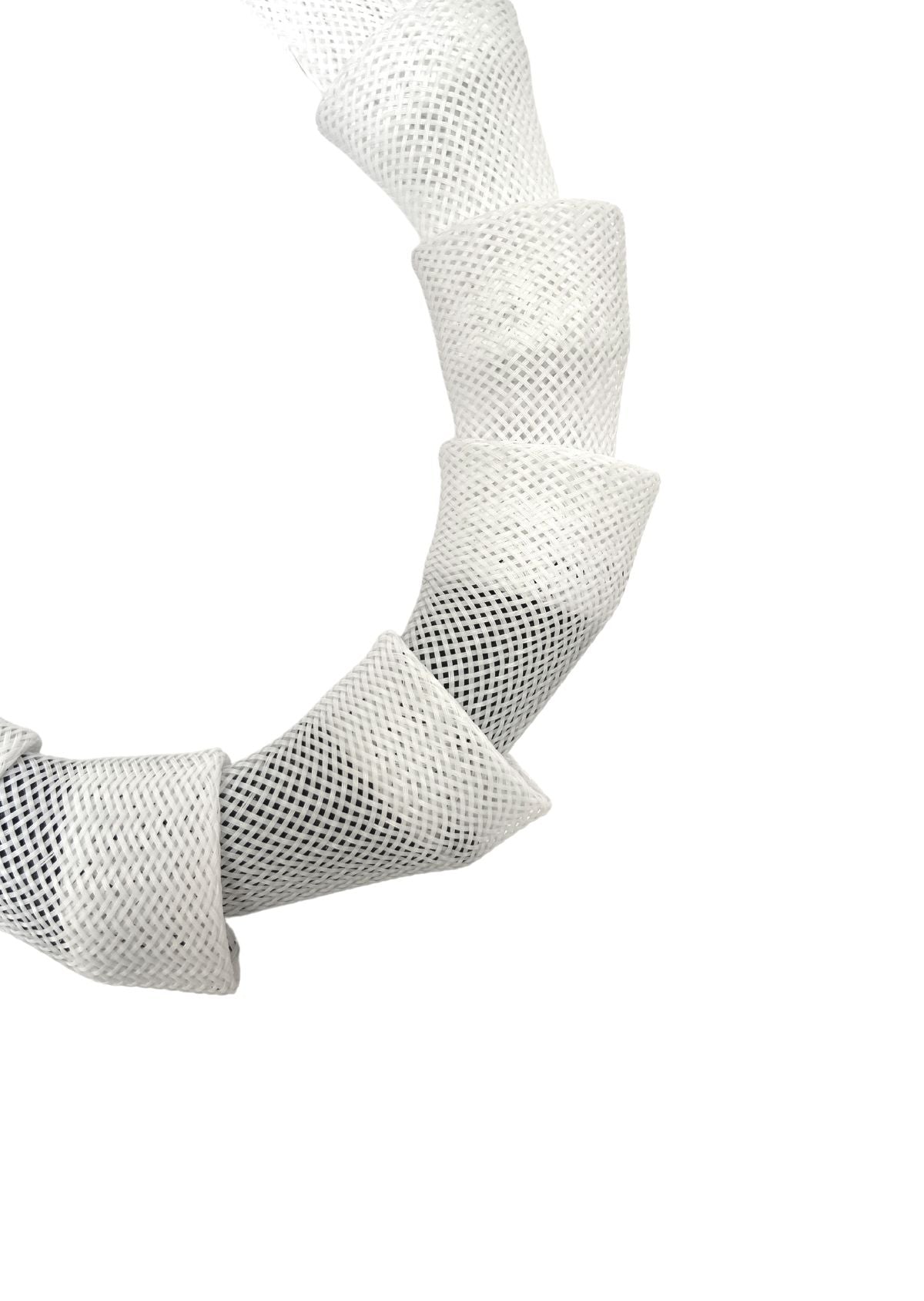 Colar Gomos Branco com Preto