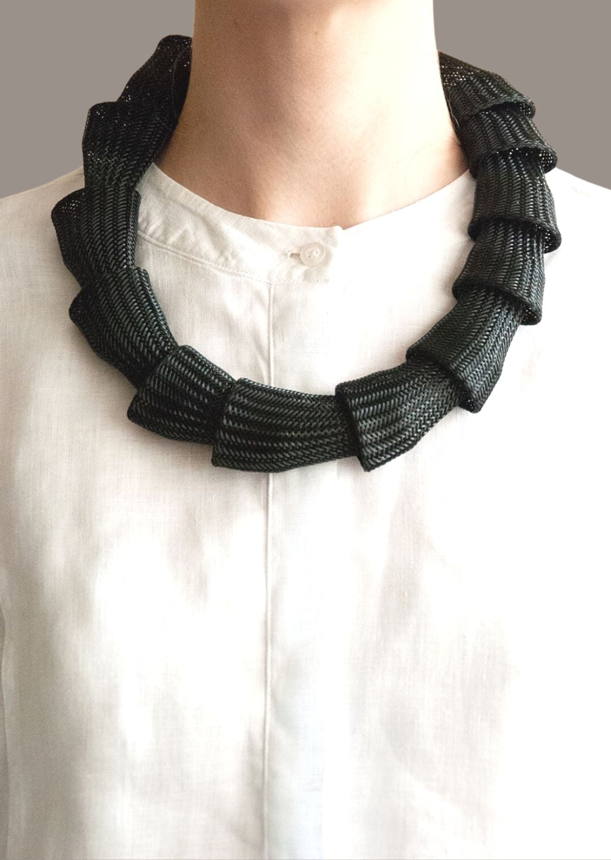 Colar Gomos Preto