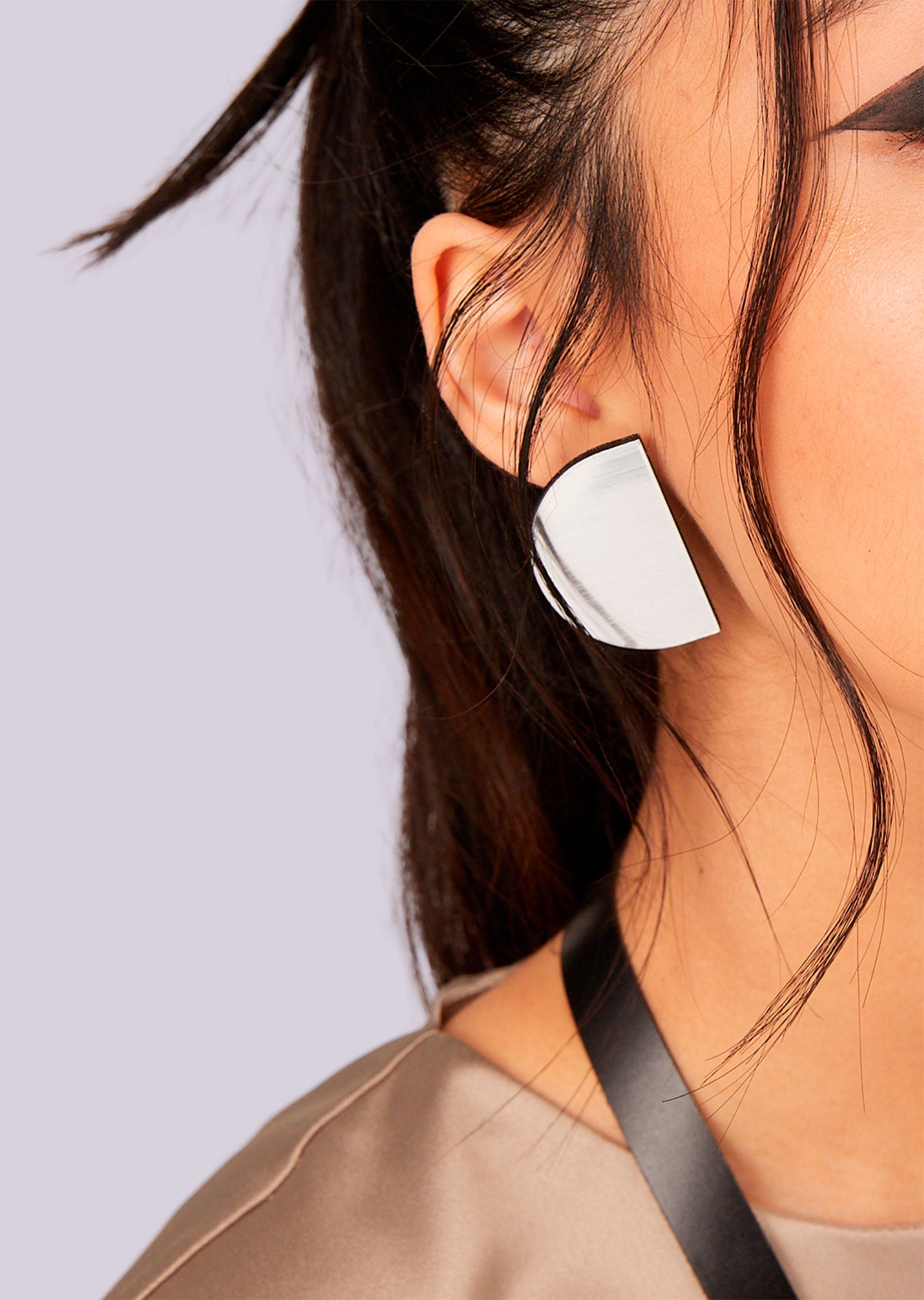 Brinco Semi-Círculo Prata