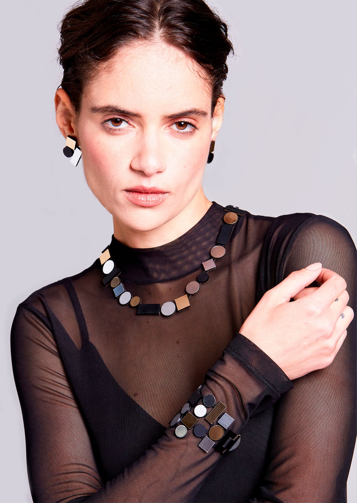 Brinco Bauhaus Ouro, Prata & Preto