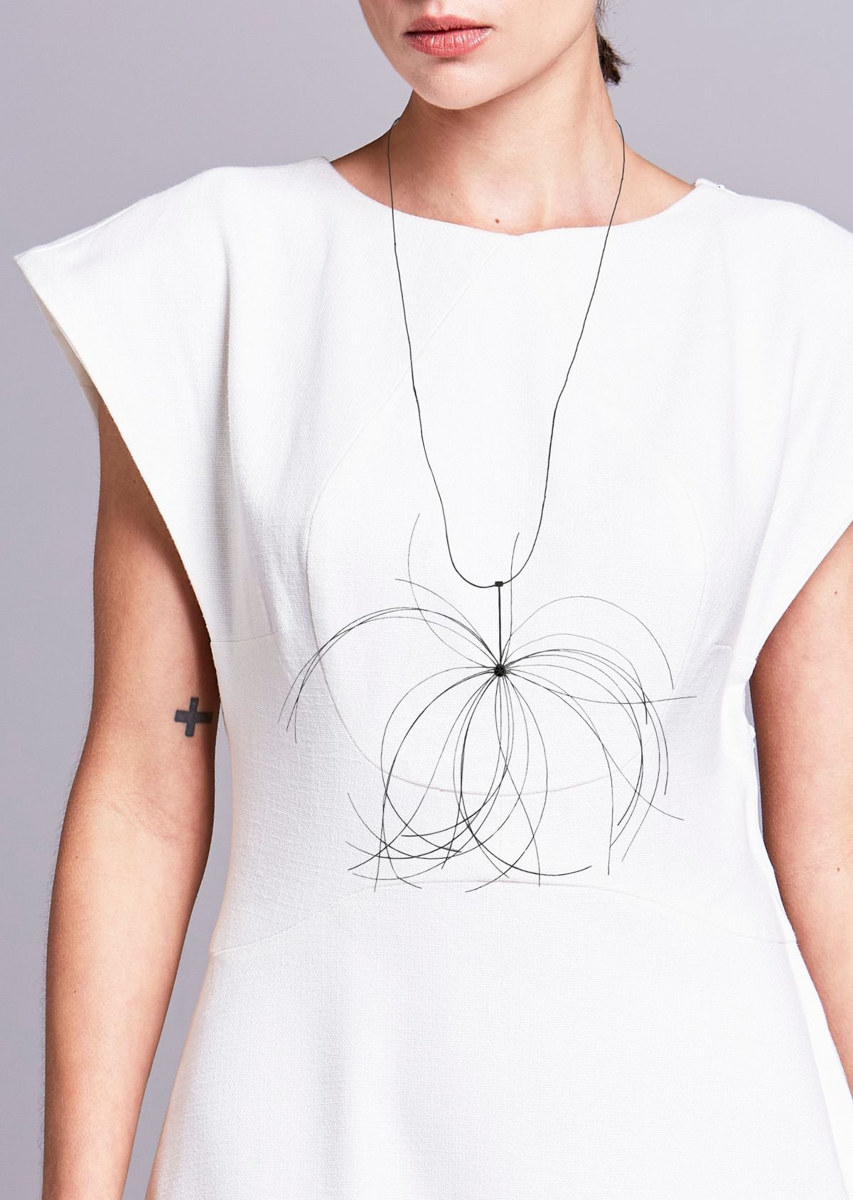 Colar Ouriço Preto Mole