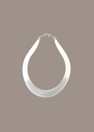 Colar Serpentina Curto Branco