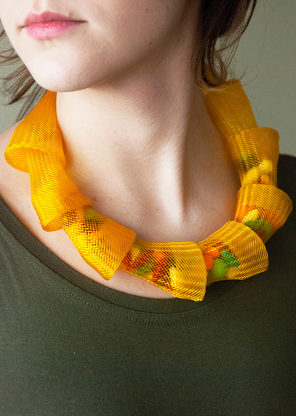 Colar Gomos Amarelo com Cores