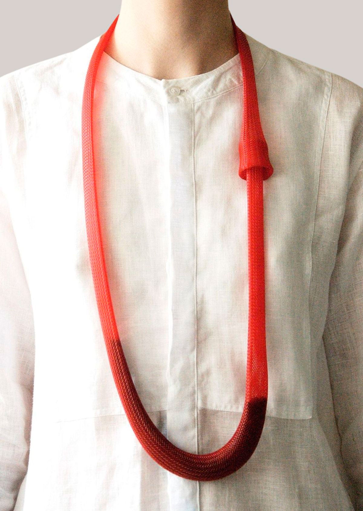 Colar Bainha Vermelho