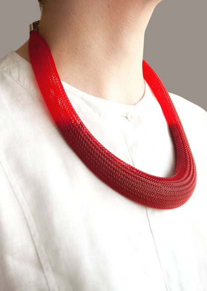 Colar Serpentina Curto Vermelho