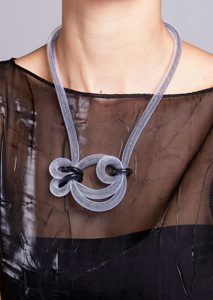 Colar Donna Branco e Preto